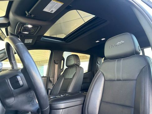 Used 2019 Chevrolet Silverado 1500 High Country w/ Technology Package image 14