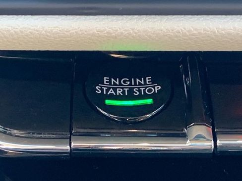 Used 2025 Lincoln Corsair AWD w/ Equipment Group 101A image 37