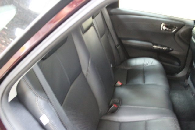 Used 2017 Toyota Avalon Limited FWD image 9
