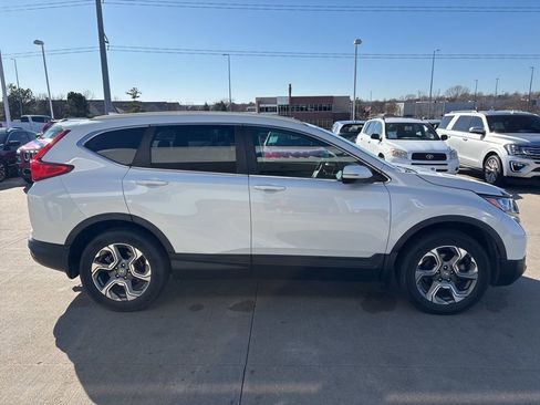 Used 2019 Honda CR-V EX image 4
