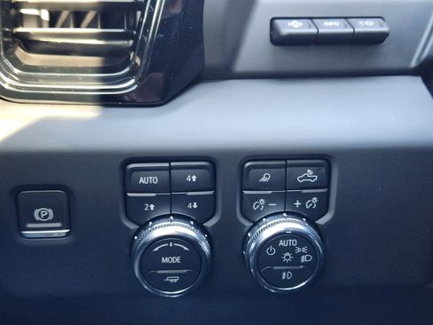 Certified 2024 GMC Sierra 1500 AT4X image 23