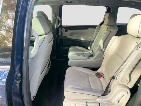 Used 2023 Honda Odyssey Elite image 26