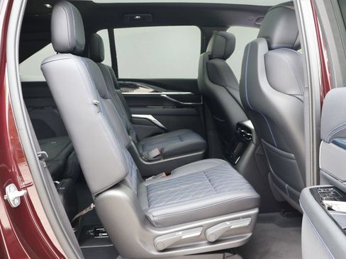 Certified 2025 Cadillac Escalade IQ Sport 1 AWD/4WD image 20