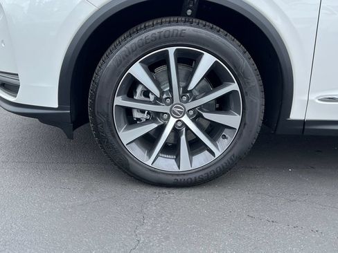 Used 2026 Acura MDX SH-AWD w/ Technology Package image 6