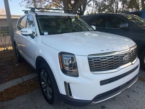 Used 2021 Kia Telluride S image 3