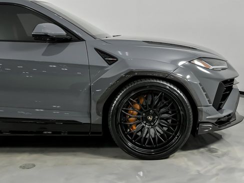 Used 2023 Lamborghini Urus Performante image 19