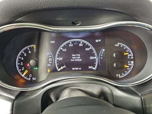 Certified 2021 Jeep Grand Cherokee Limited w/ Luxury Group II image 16