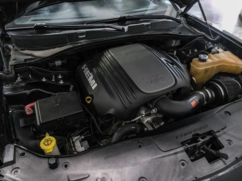 Used 2017 Dodge Charger R/T RWD image 51