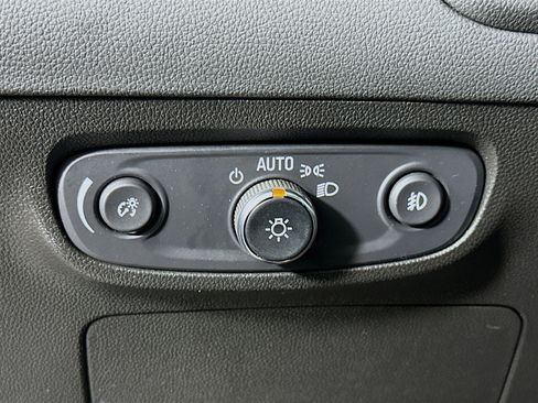 Used 2022 Buick Encore GX Preferred image 17