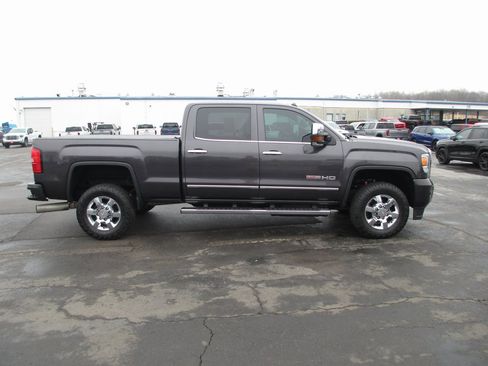 Used 2015 GMC Sierra 2500 SLT w/ Duramax Plus Package image 2