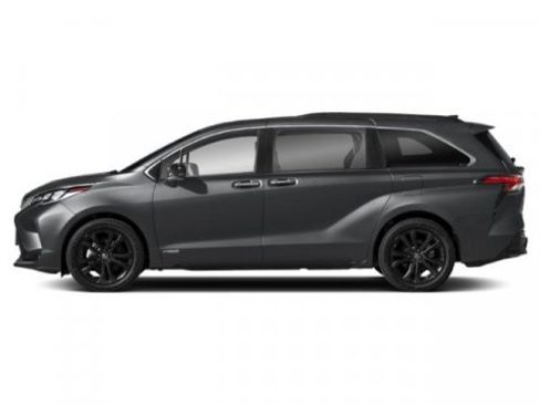 New 2025 Toyota Sienna XSE image 3