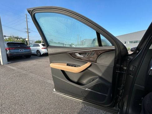 Used 2025 Audi Q7 3.0T Prestige image 72