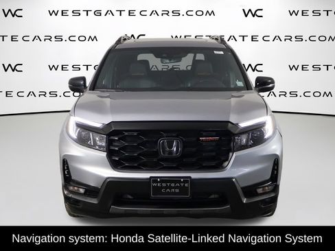 Used 2023 Honda Passport TrailSport image 2