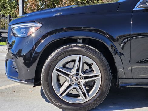 Certified 2025 Mercedes-Benz GLE 580 4MATIC image 11