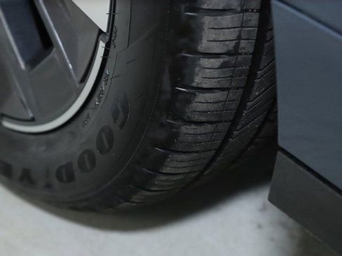 Used 2026 BMW iX xDrive45 w/ Premium Package image 35