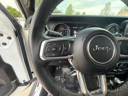 Used 2023 Jeep Wrangler Unlimited Sahara w/ Cold Weather Group AWD/4WD image 26