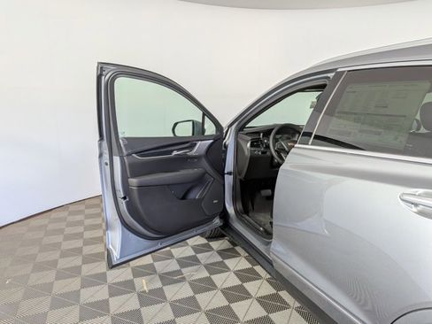 New 2025 Cadillac XT5 Premium Luxury image 15