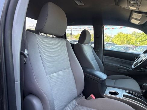 Used 2012 Toyota Tacoma 4x4 Double Cab w/ SR5 Pkg image 18