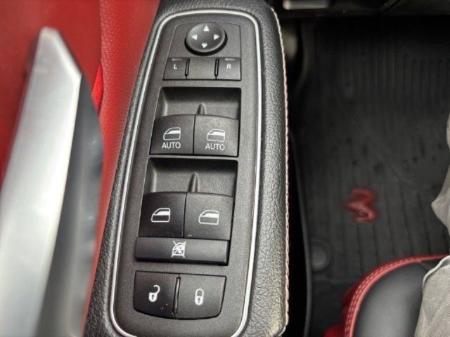 Used 2022 RAM 1500 Rebel AWD/4WD image 17