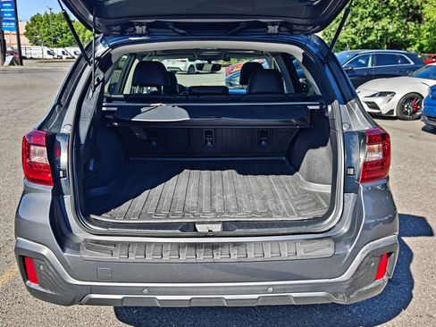 Used 2018 Subaru Outback 2.5i Limited AWD/4WD image 40