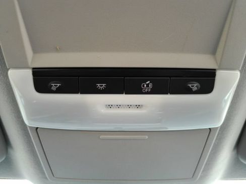 Used 2025 Nissan Sentra SV FWD image 48