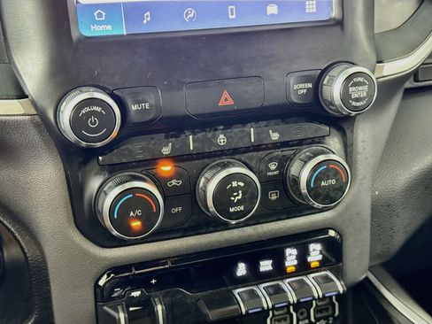 Used 2022 RAM 1500 Big Horn AWD/4WD image 17