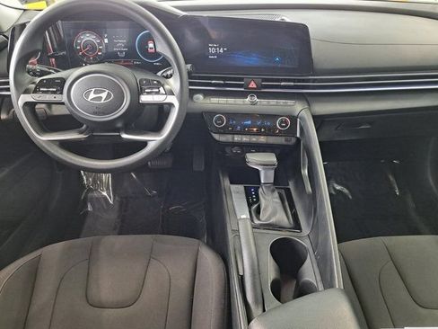 Used 2024 Hyundai Elantra SEL FWD image 26