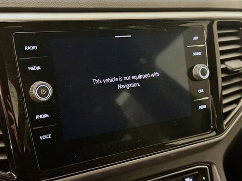 Used 2023 Volkswagen Atlas Cross Sport SE w/ Black Wheel Package AWD/4WD image 22