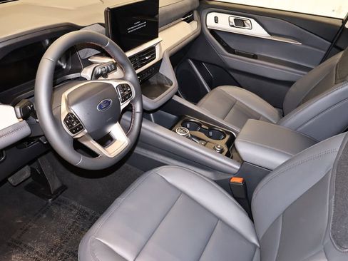 New 2026 Ford Explorer Active AWD/4WD image 30