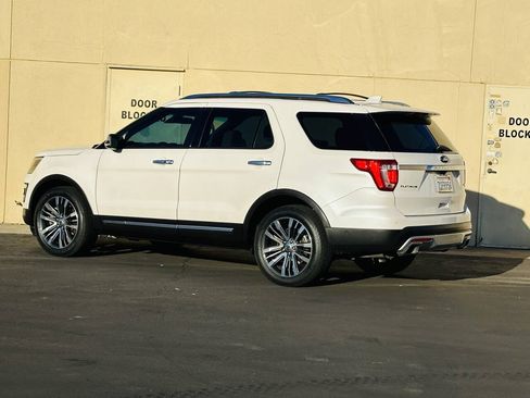 Used 2016 Ford Explorer Platinum AWD/4WD image 5