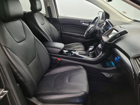Used 2018 Ford Edge Titanium AWD/4WD image 21