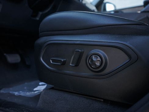 New 2025 Jeep Grand Cherokee Limited w/ Trailer Tow Package image 19