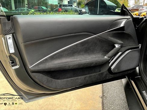 Used 2024 Ferrari Roma image 18