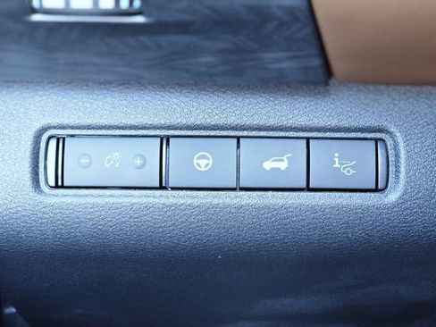 New 2026 Nissan Pathfinder Platinum image 19