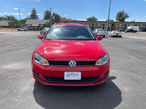 Used 2017 Volkswagen Golf S AWD/4WD image 2