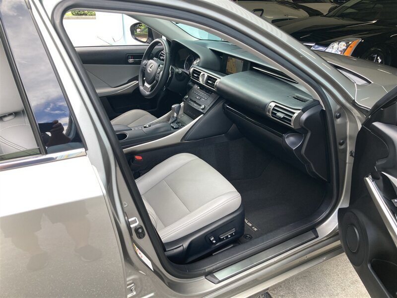 Used 2015 Lexus IS 350 w/ Navigation System Package RWD image 21