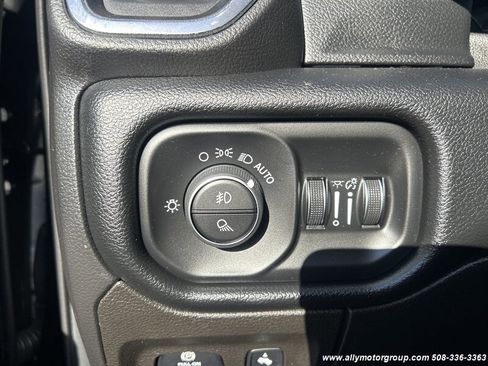 Used 2019 RAM 1500 Laramie image 24