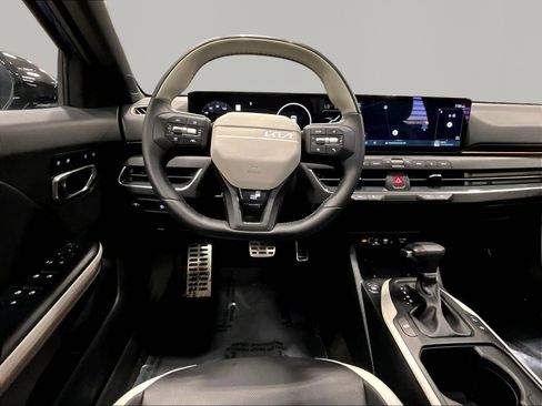 Certified 2025 Kia K4 GT-Line Turbo FWD image 8