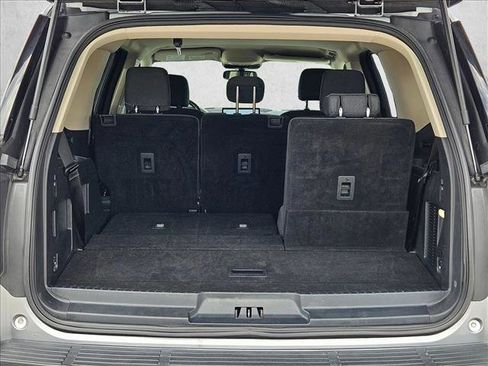 Used 2024 Ford Expedition XLT image 7