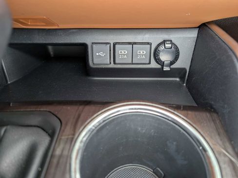 Used 2021 Toyota Highlander Platinum image 35