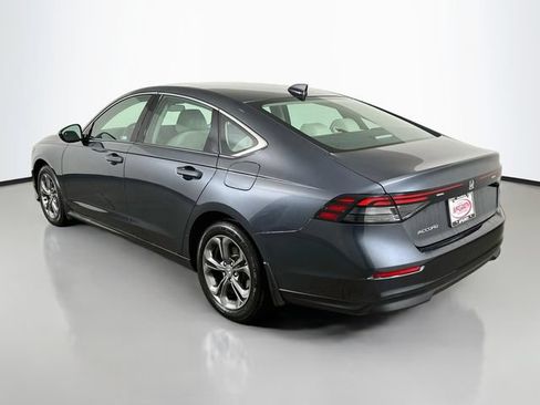 Certified 2023 Honda Accord EX image 17