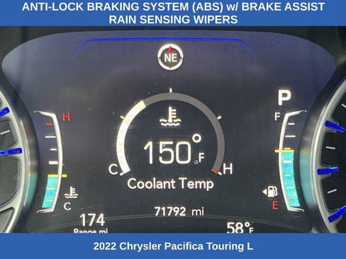 Used 2022 Chrysler Pacifica Touring-L image 10