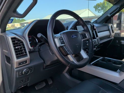 Used 2022 Ford F250 Lariat w/ Tremor Off-Road Package AWD/4WD image 23