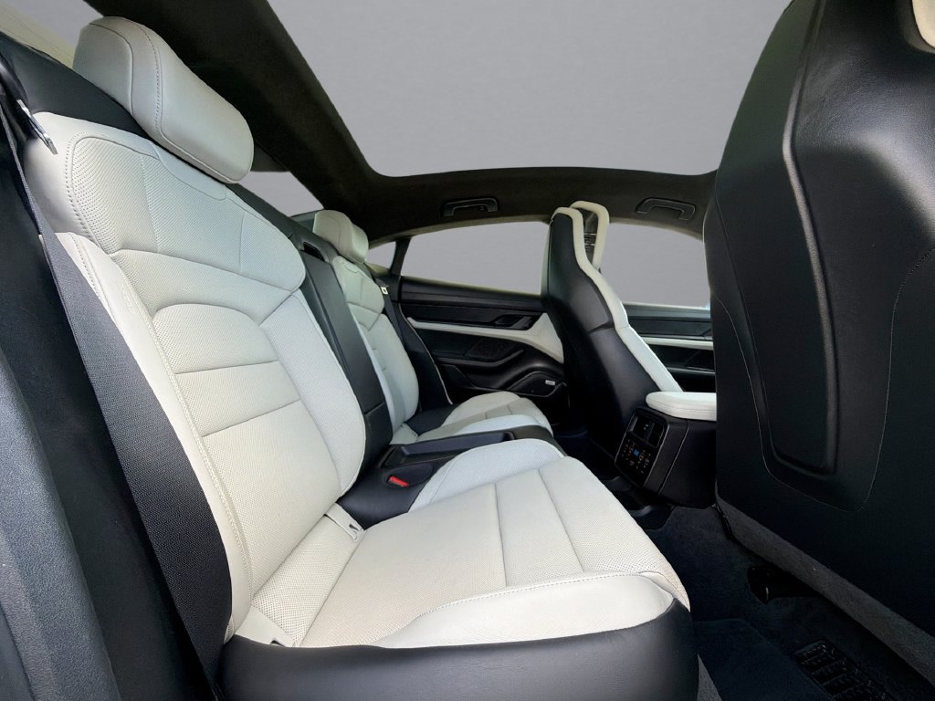 Used 2020 Porsche Taycan Turbo AWD/4WD image 17