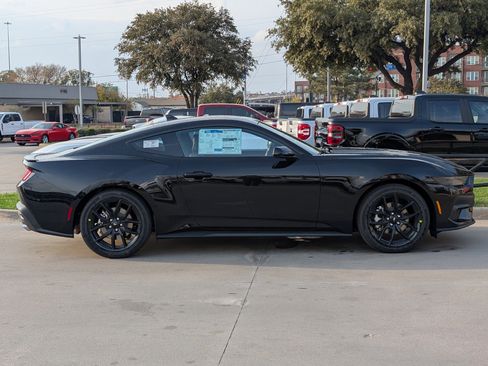 New 2026 Ford Mustang Coupe image 3