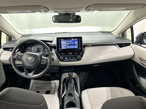 Used 2021 Toyota Corolla LE w/ LE Convenience Package image 18