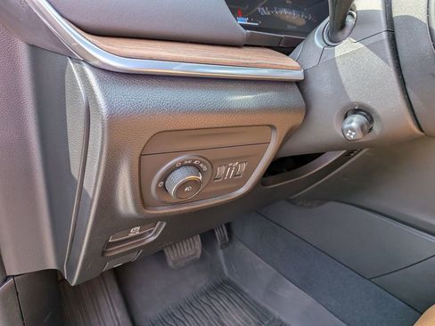 Used 2023 Jeep Grand Cherokee Summit w/ Adv Protech Group IV AWD/4WD image 11
