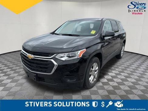 Used 2020 Chevrolet Traverse LS image 9