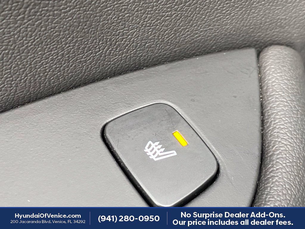 Used 2022 Chevrolet Blazer RS w/ Enhanced Convenience Package FWD image 17