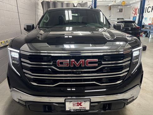 New 2026 GMC Sierra 1500 SLT w/ SLT Premium Plus Package AWD/4WD image 6